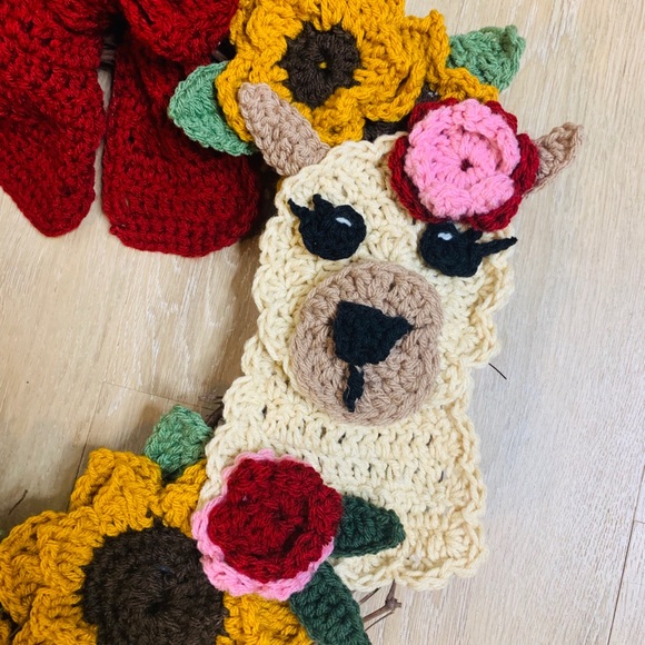 Crochet Sunflower Llama Alpaca Wreath - Picture 2 of 5